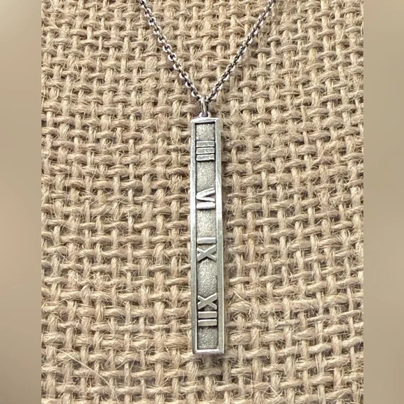 TIFFANY & CO. Atlas Bar Pendant Necklace in Sterling Silver - Picture 4 of 6